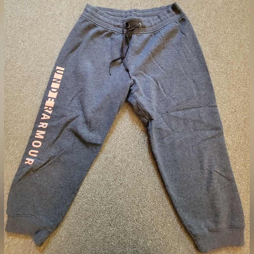 UNDER ARMOUR Ladies Small cropped joggers